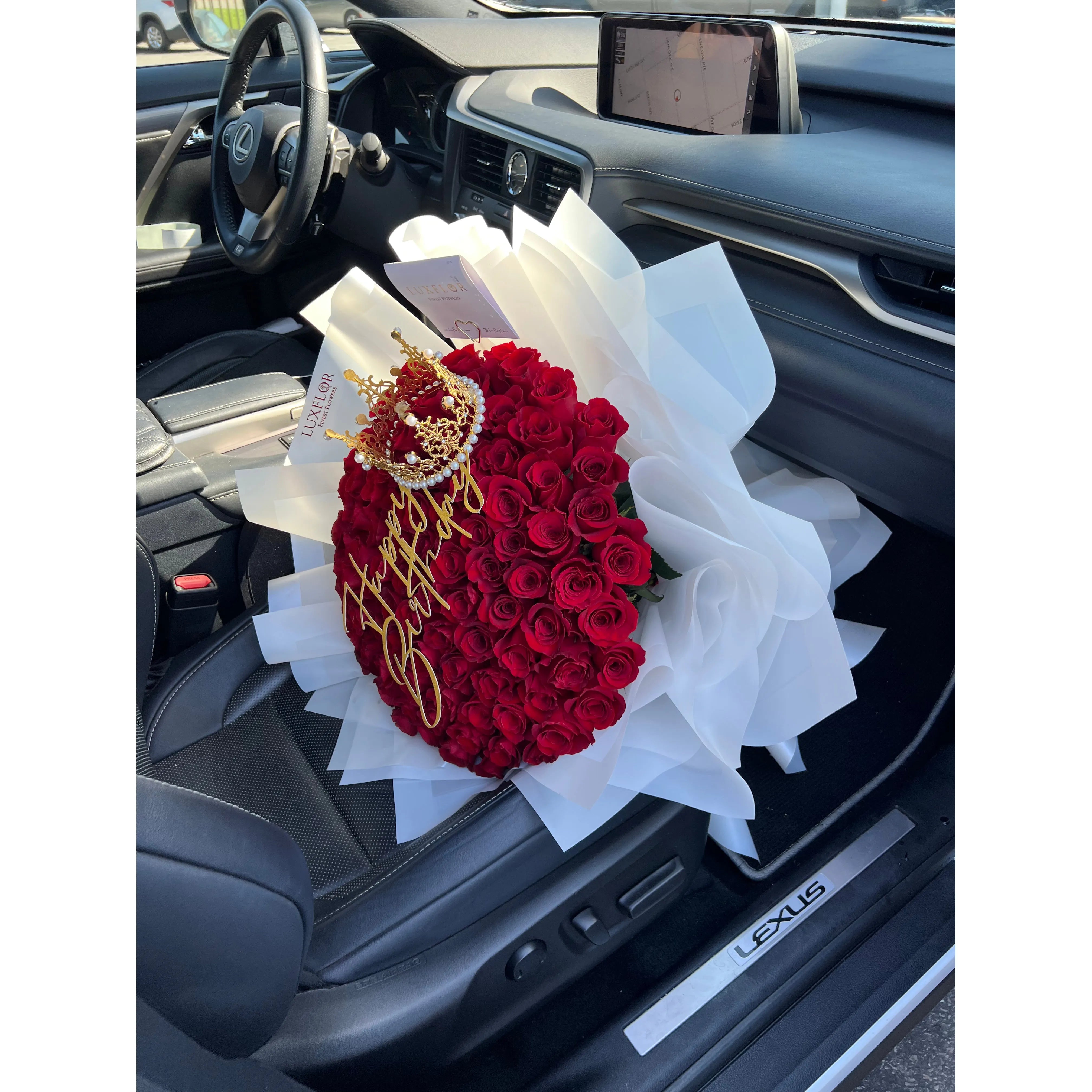 50 Rose Bouquet (Crown+Butterflies+Message)